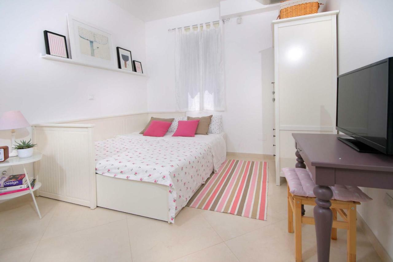 Ferienwohnung Studio Few Steps From The Beach Kaštela Exterior foto